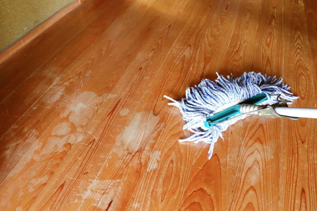 The Ultimate Guide to Cleaning and Stain Removal from Vinyl Floors